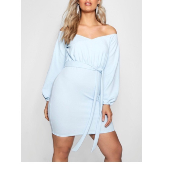 Boohoo Plus size mini wrap dress - Picture 3 of 3